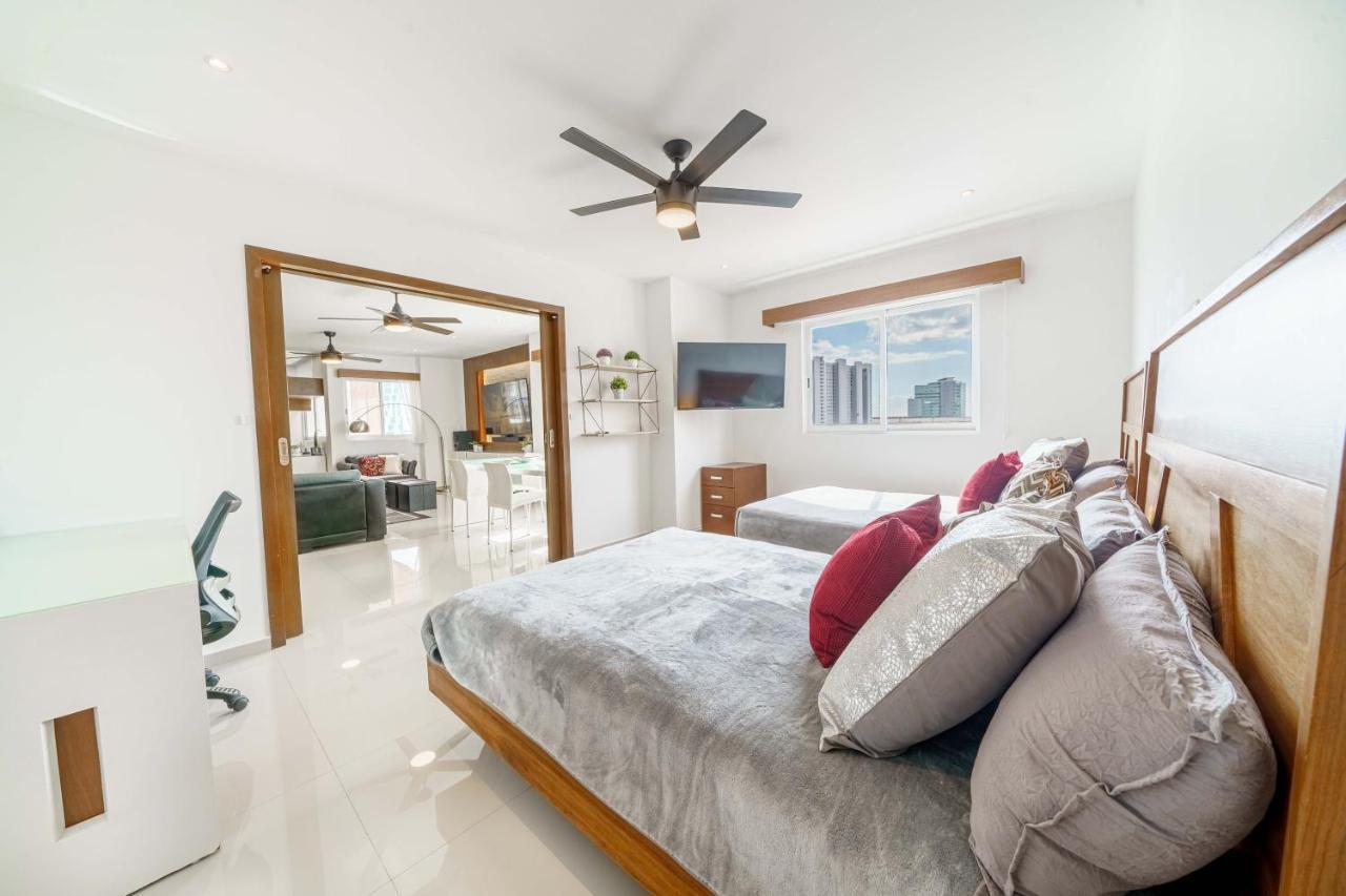 Apartment Penthouse With Private Jacuzzi - Three Bedroom *
